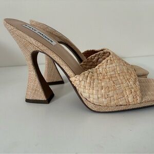 Steve Madden Cream Woven Heels Size 10